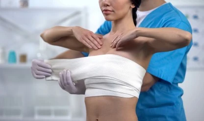 Diferenças entre mamoplastia de aumento, mastopexia e redução de mama