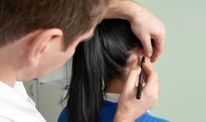 O que é e quando é indicado a cirurgia de redução das orelhas?